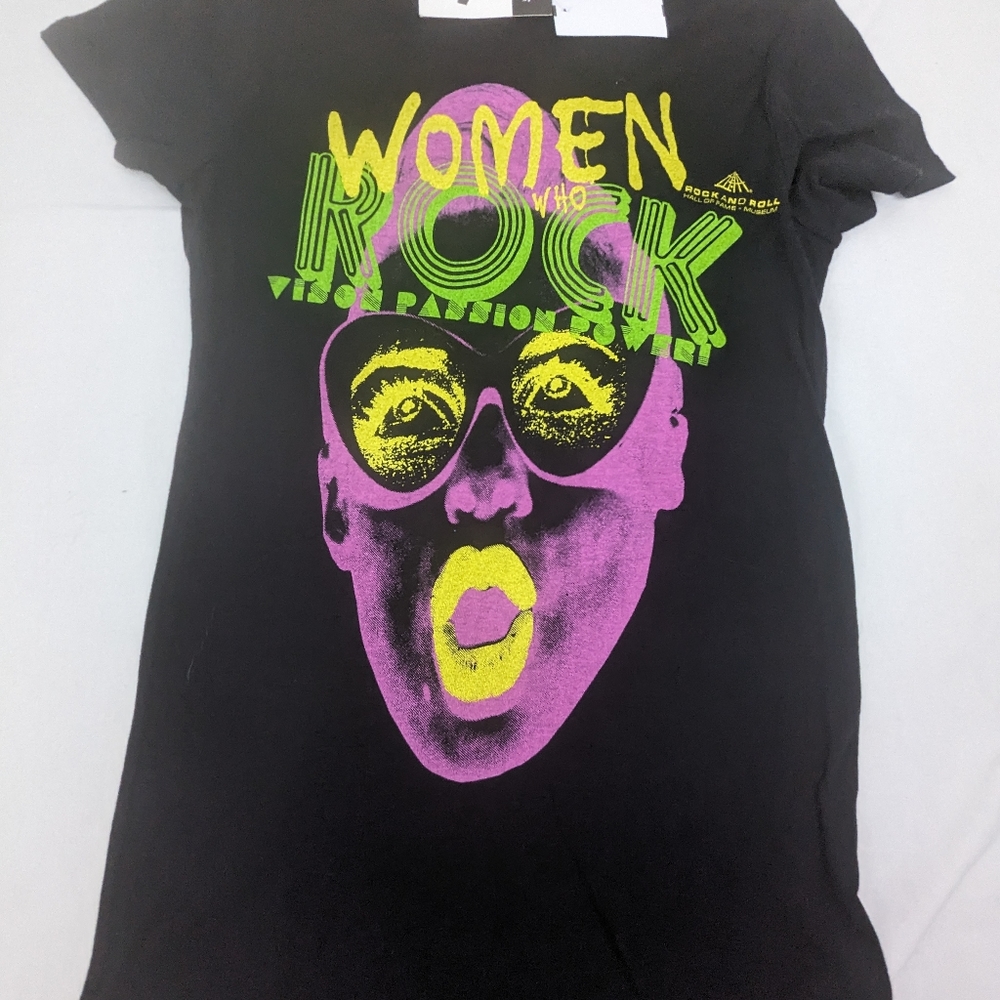 Women Who Rock Exhibit at Rock & Roll Hall Of Fame Neon Graphics Small NWT